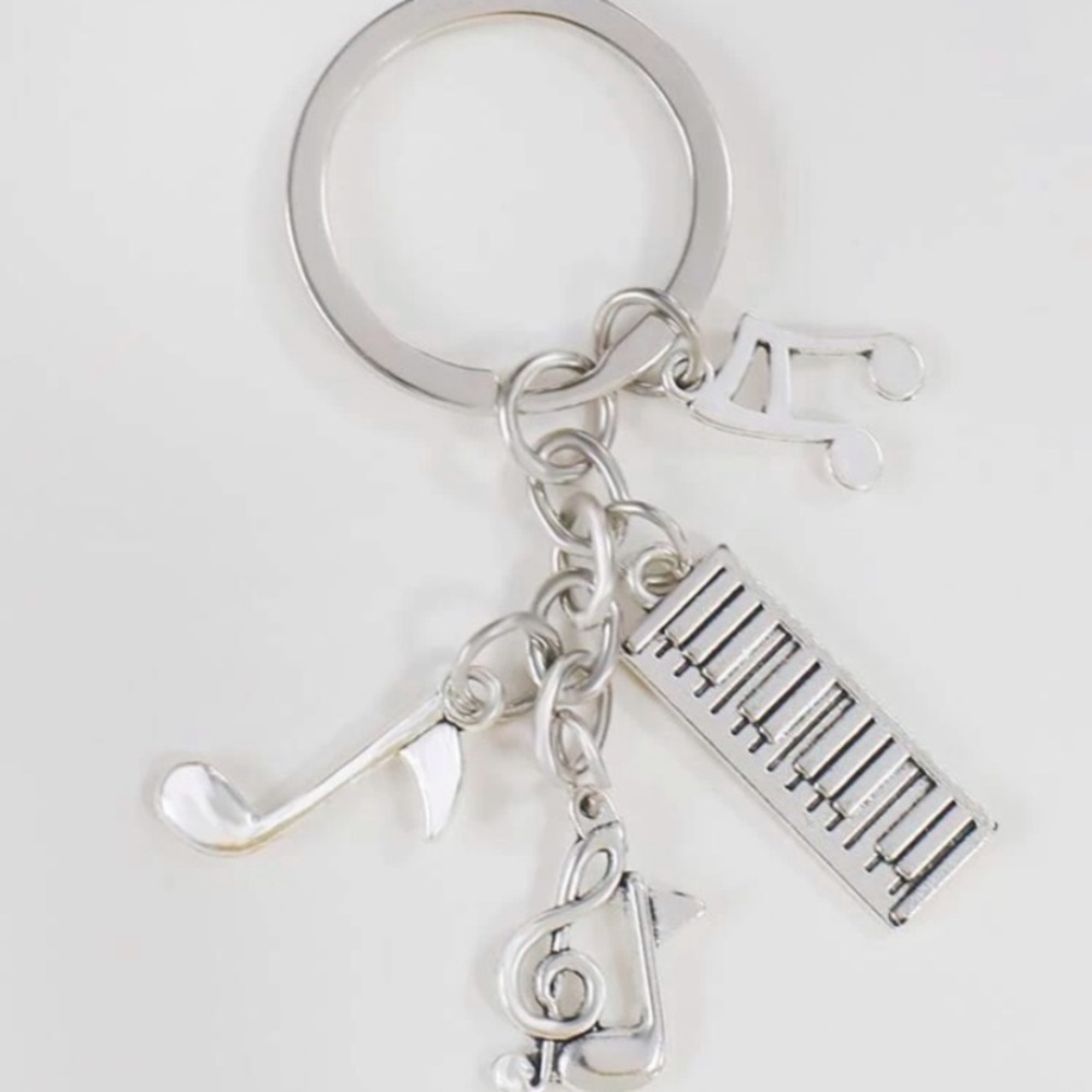 Music note keychain charm